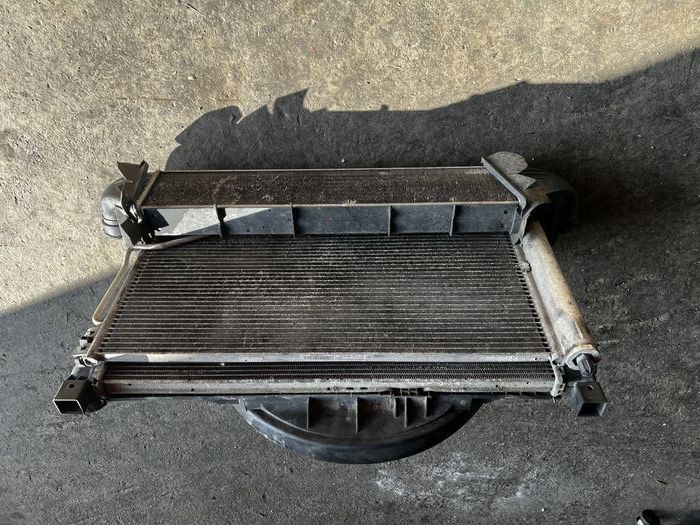 Radiator apa, clima, intercooler mercedes c220 w203 cutie automata