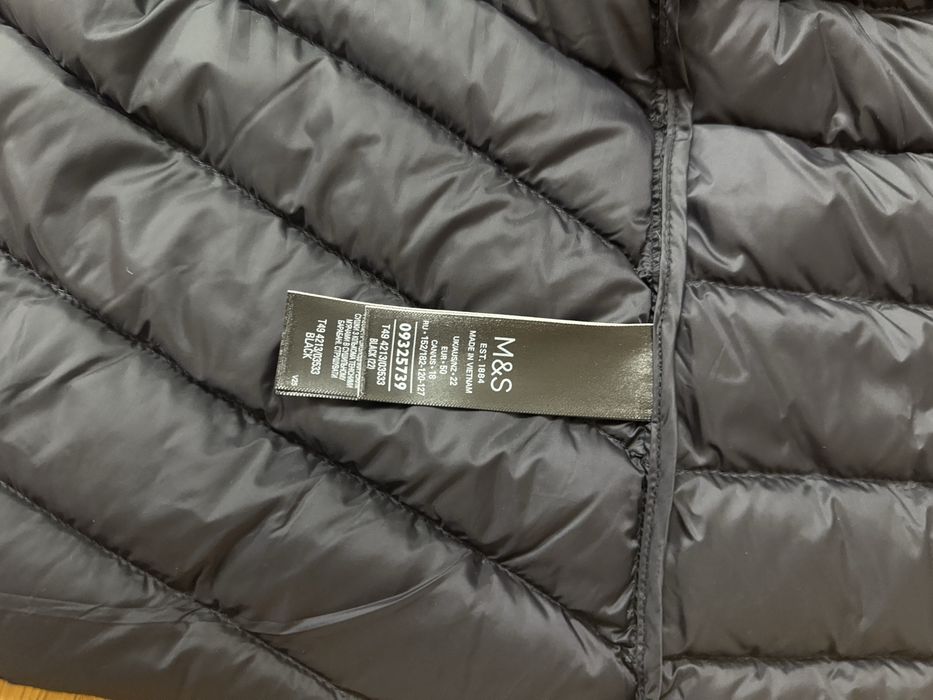 Vesta femei M&S marime XXL, neagra, puf gasca, ultralight