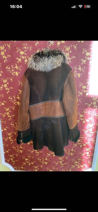 Cojoc dama  blana naturala,stare buna masura 38-40