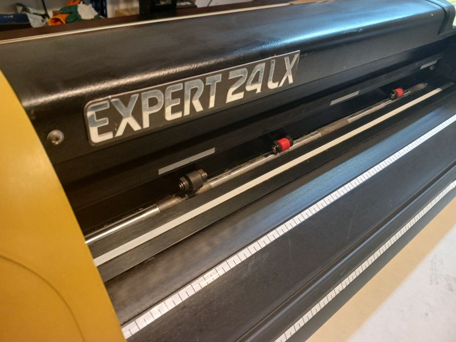 Cutter plotter GCC EXPERT 24 LX senzor optic