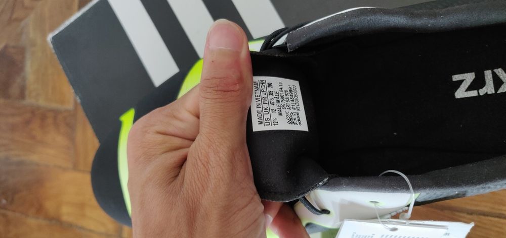 Ghete Adidas Ace, noi în cutie