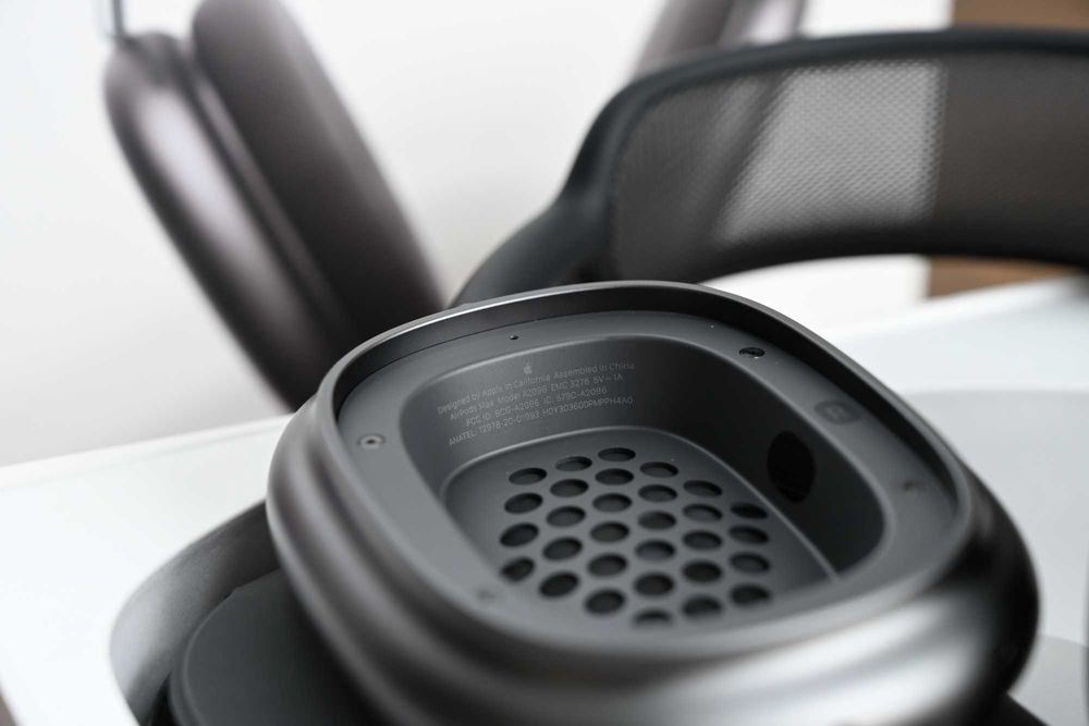 AirPods Max Midnight Black – ca noi + CADOU cablu incarcare 2m