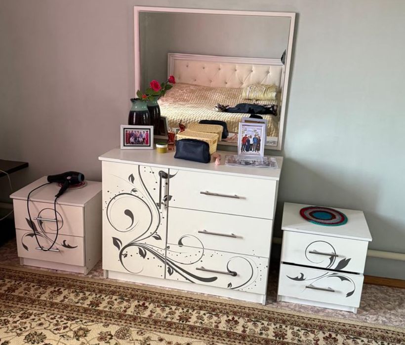 Спальный гарнитур