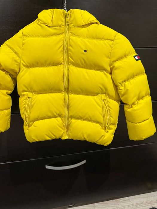 Vand geaca tommy originala