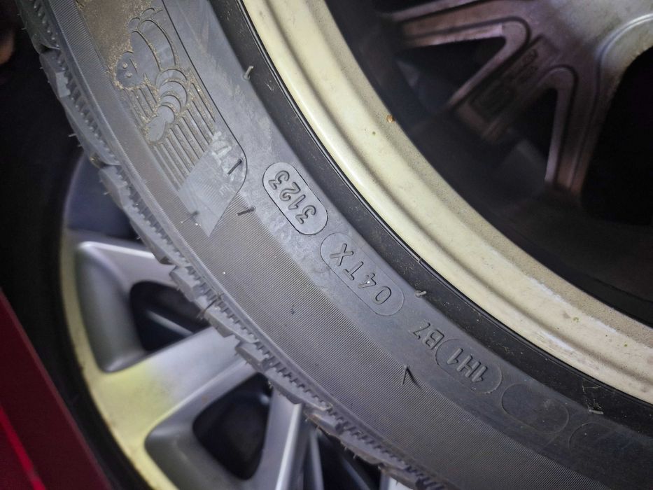 18 цола Оригинални джанти сеат купра зимни гуми 245 45 R18 Seat cupra