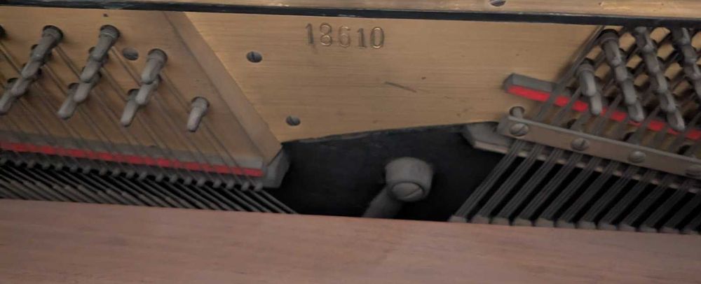 Подарявам немско пиано Зайлер