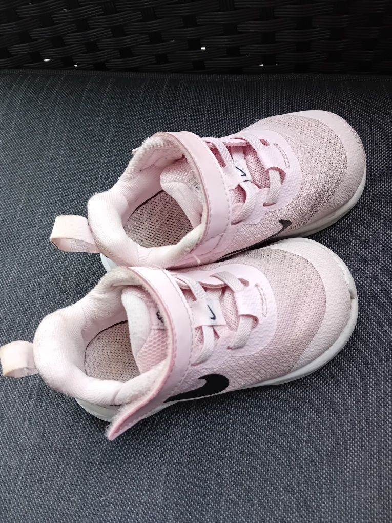 Детски рпзови маратонки Nike номер 22 сделка 12 см