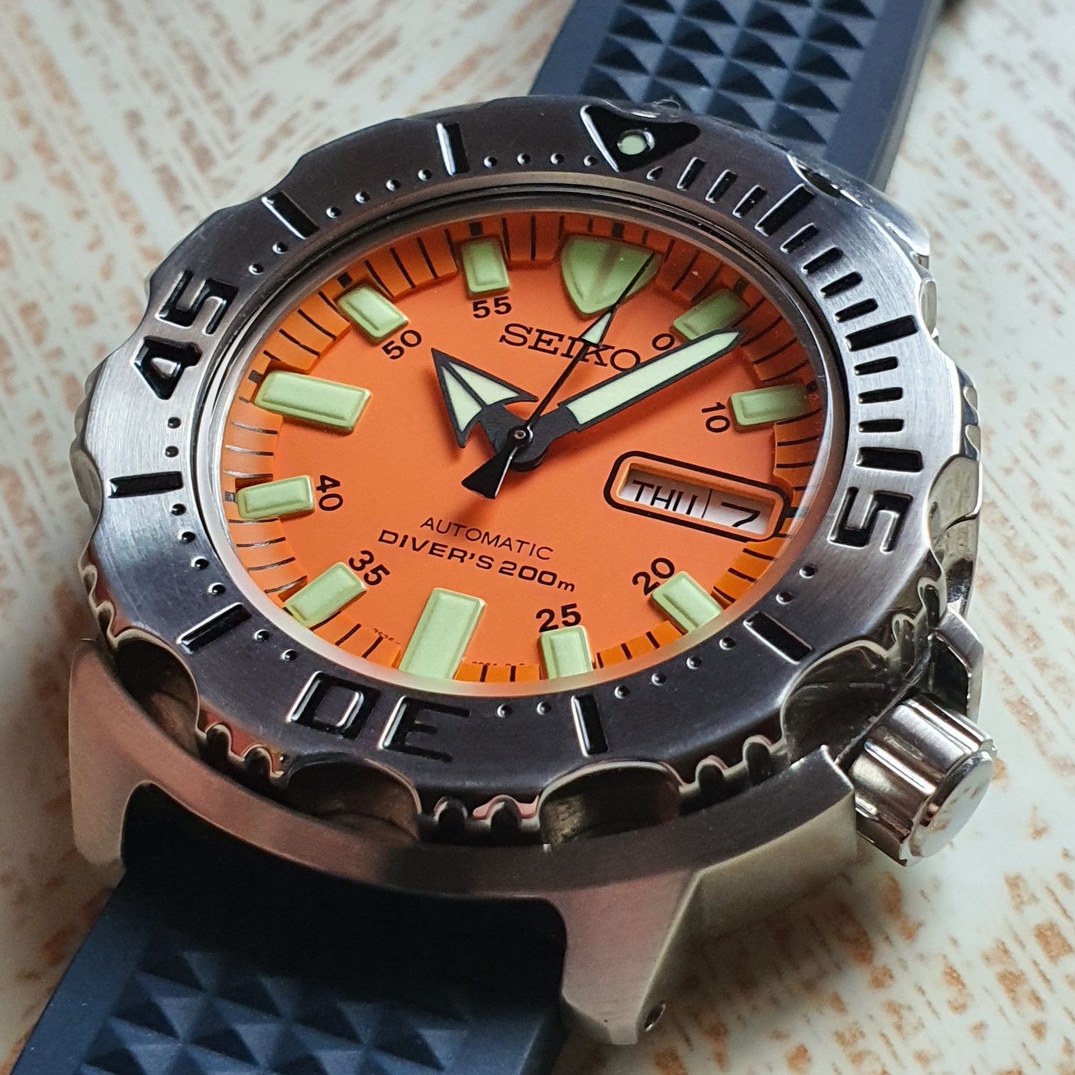 Seiko Monster Orange 1-st gen SKX781K3. Nu fac schimburi.