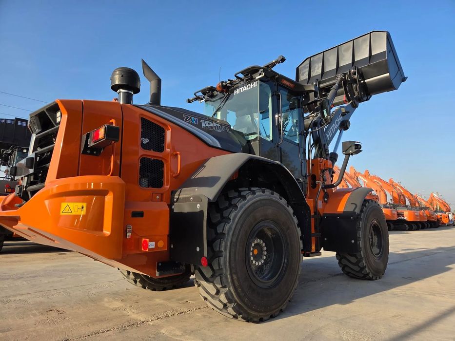 Hitachi ZW180-7, 2024, 98h, EX DEMO, cupa 3mc, Cupla rapida, Masa operationala 17t, Anv MICHELIN, CANTAR, Camera spate, camere laterale, Produs in JAPONIA, Posibilitate leasing 5 ani, CA NOU-PROMOTIE 129.000 EUR+Tva