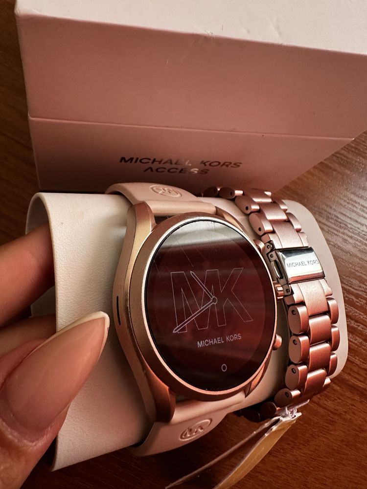 Часовник Michael Kors