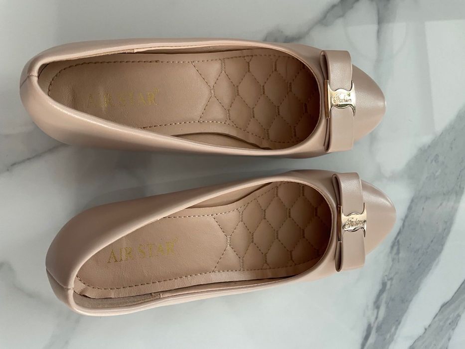 Дамски обувки различни видове