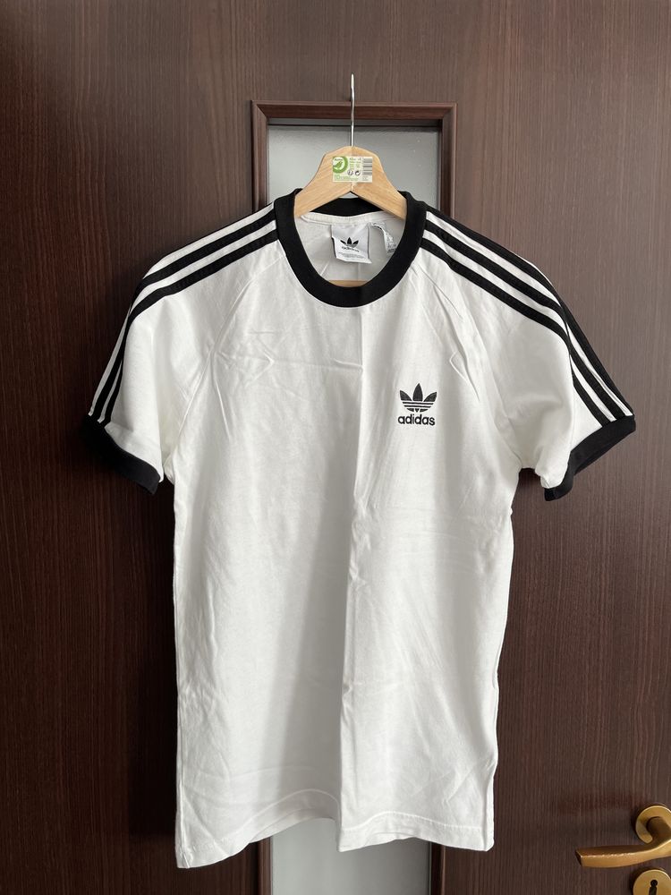 Tricou Adidas Originals Classics