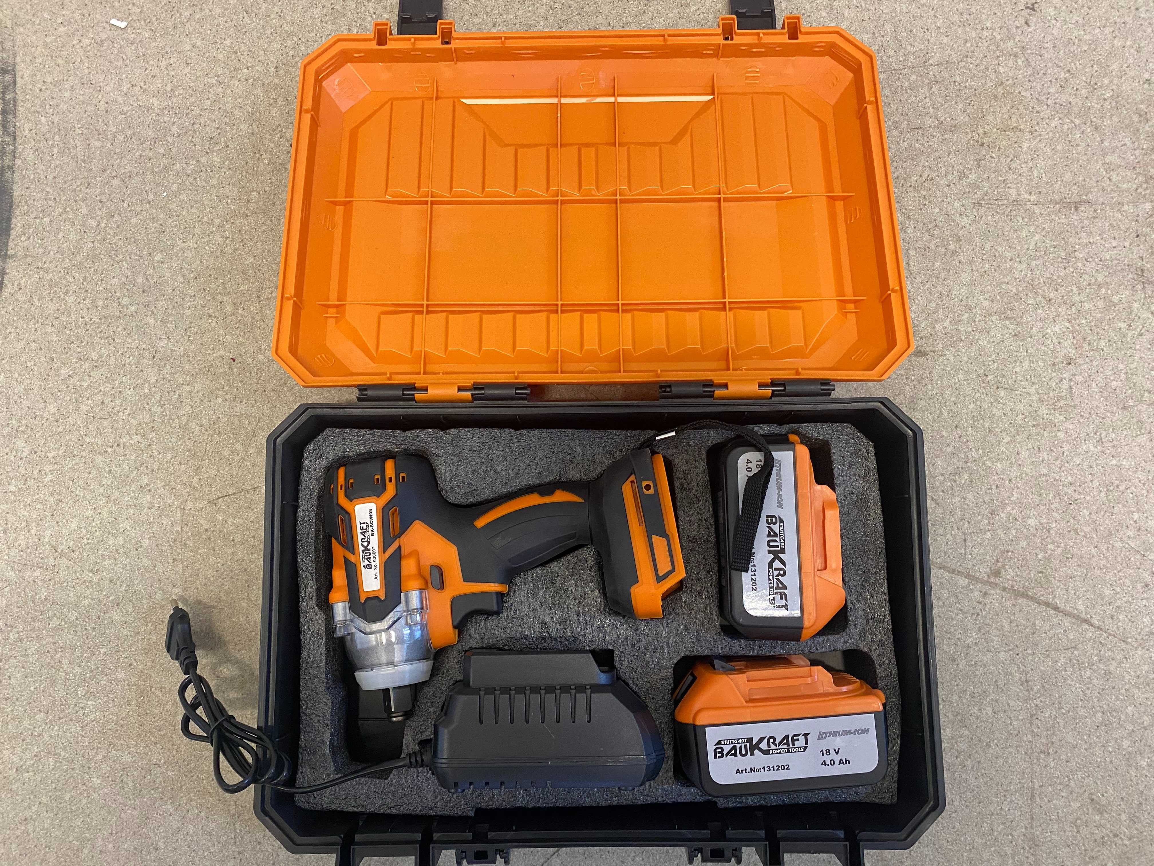 Гайковерт безч. 18V 2-ск. 360Nm 1/2" 2x4Ah /Гайковерт 36V, Dewalt
