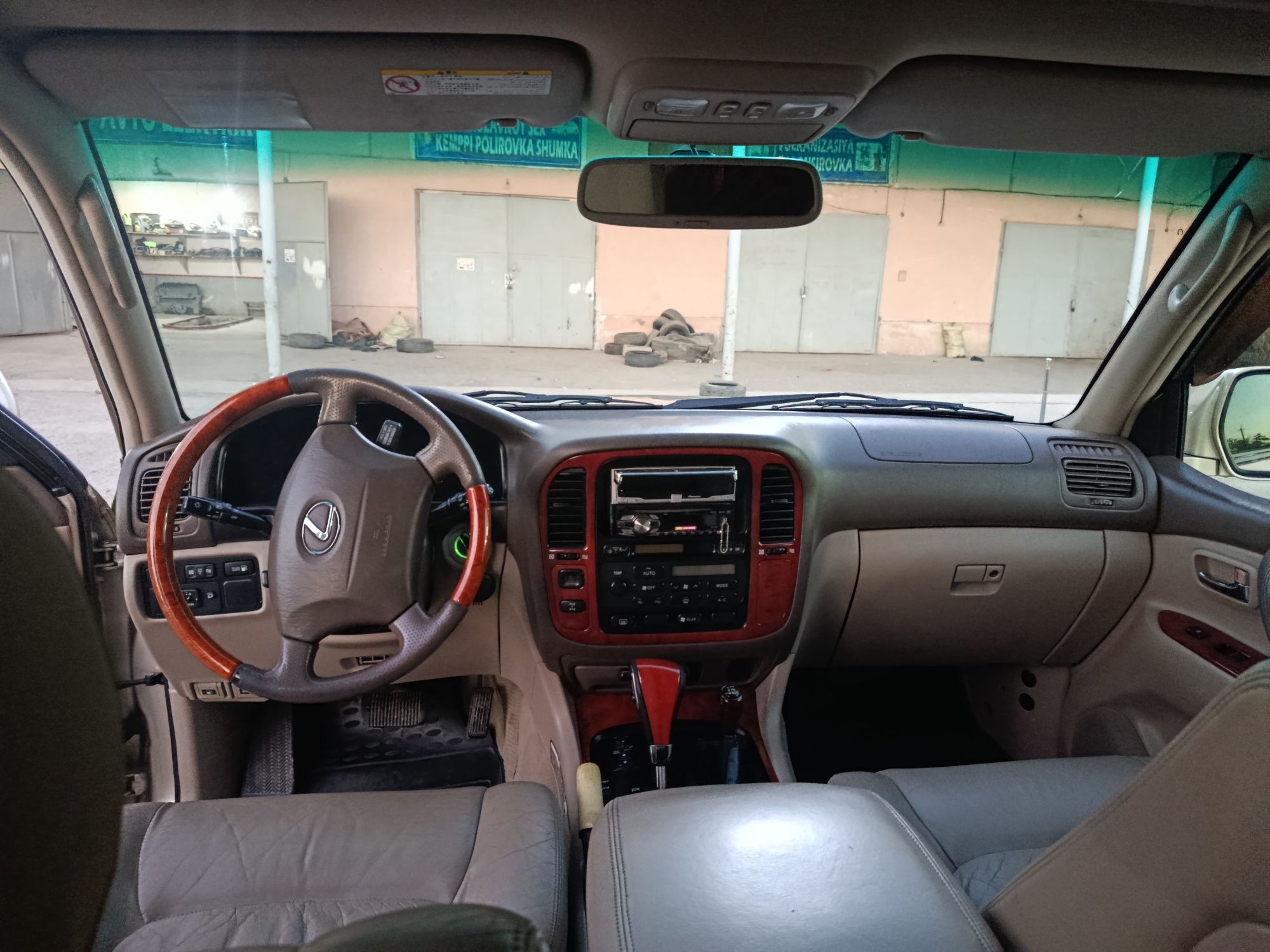 Lexus lx470 отличный