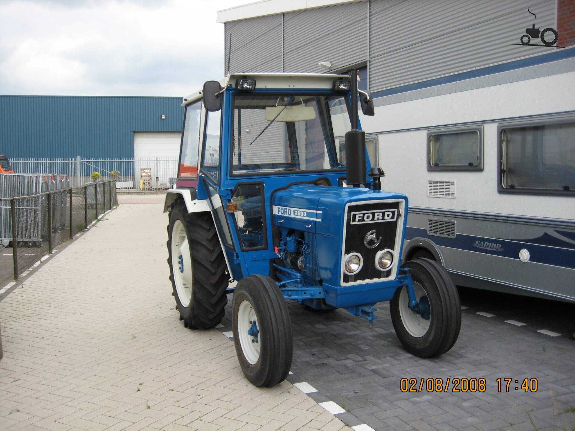 Parbriz tractor Ford