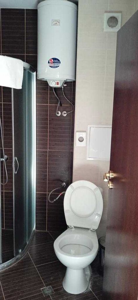 Дава се под наем Едностаен апартамент в Банско - 39 кв.м за 255 € - Снимка #2
