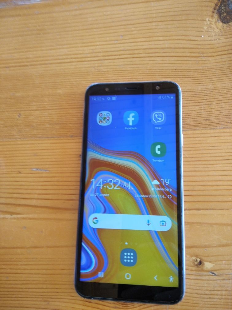 Продавам Samsung Galaxy J4+