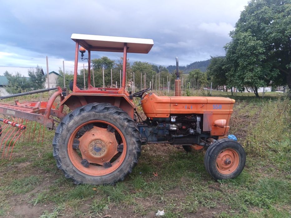 Tractor fiat 550