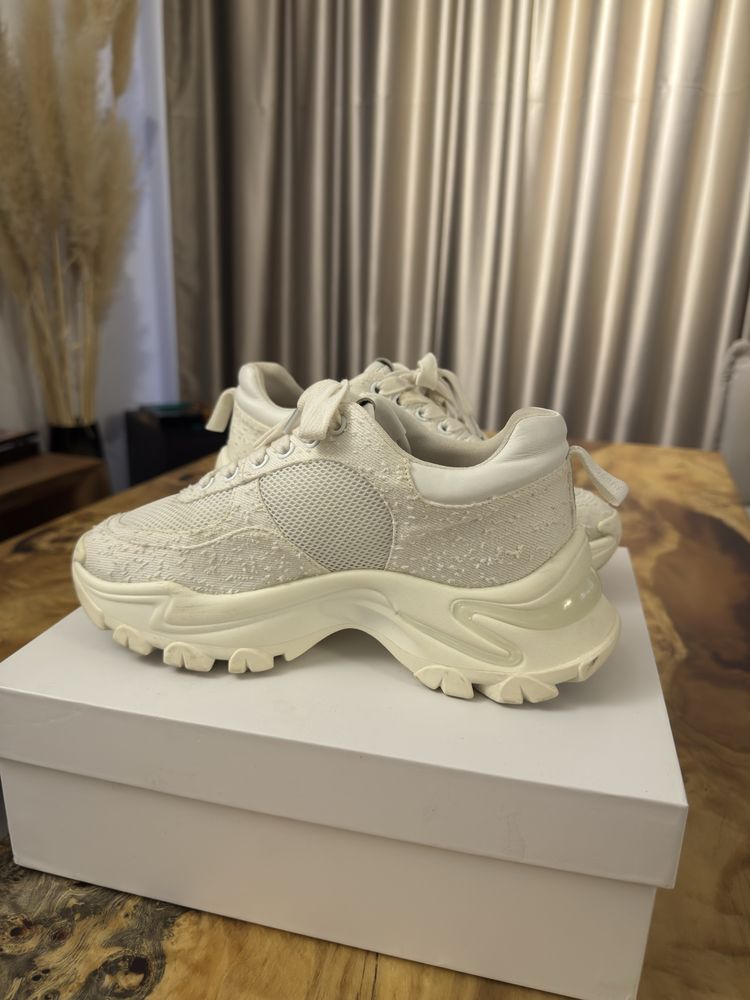 Маратонки Miss sixty 38 номер
