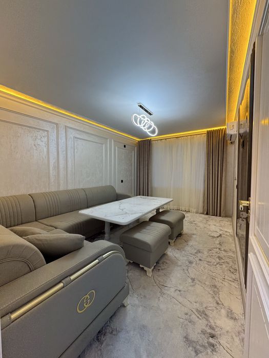 Вокзал 2 ком квартира сотилади!