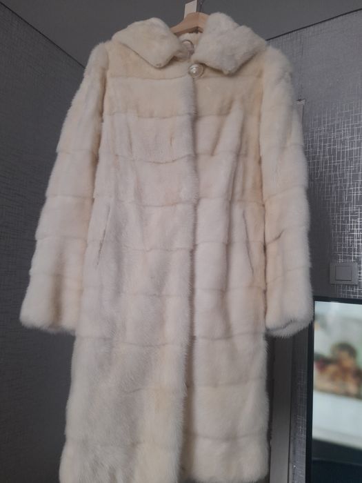 Продам норковую шубку