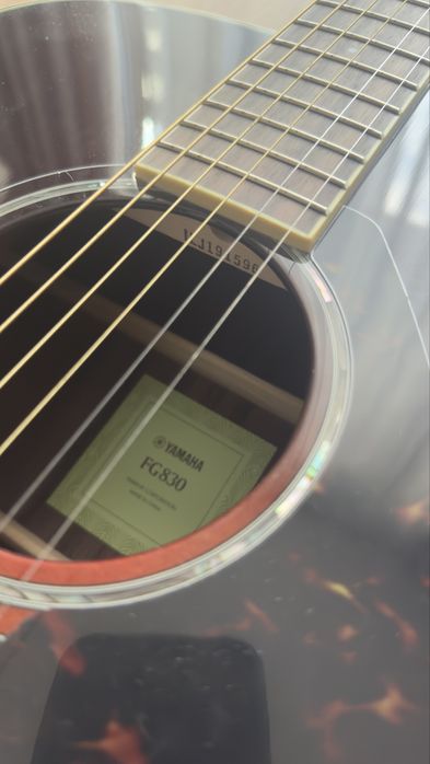 Chitara acustica Yamaha FG830