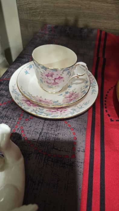 Троен сет розов порцелан