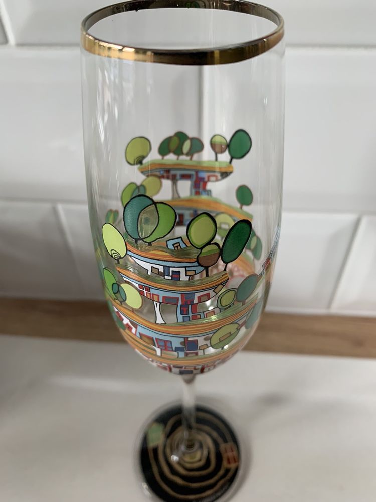 Чаша за шампанско Friedensreich Hundertwasser