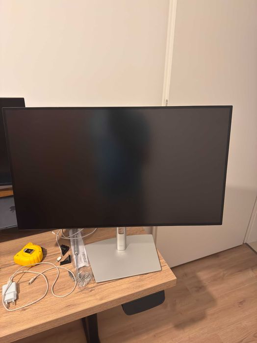 Monitor Dell UItraSharp U2722D