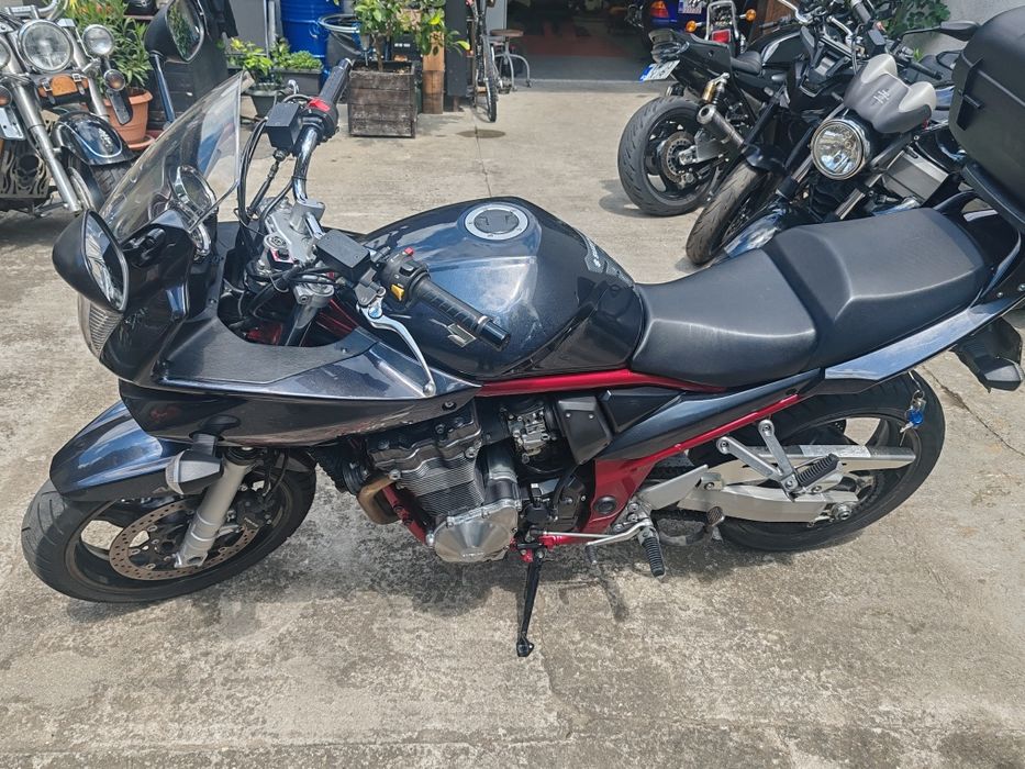 Vând motocicleta Suzuki gsf 1200  2007 noiembrie cu abs