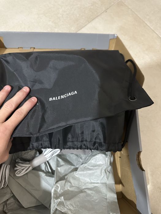 Balenciaga track led