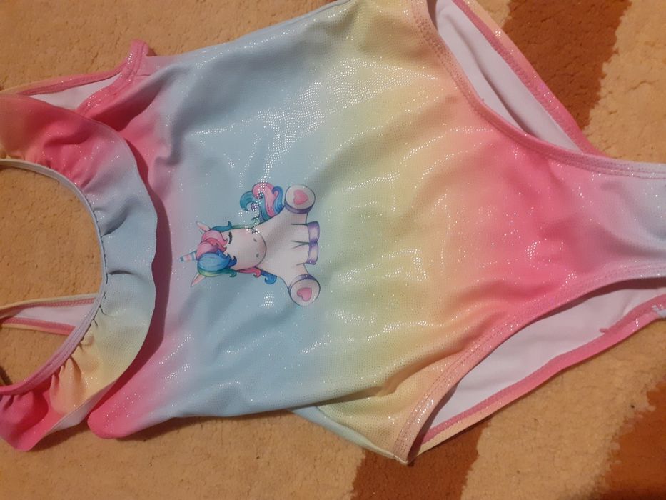 Costum  baie fete nr110 cu unicorn