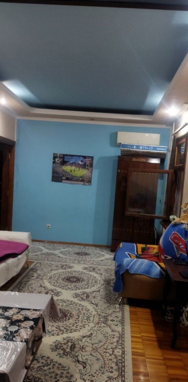 Продаётся квартира Юнусабад 19кв 2/2/5