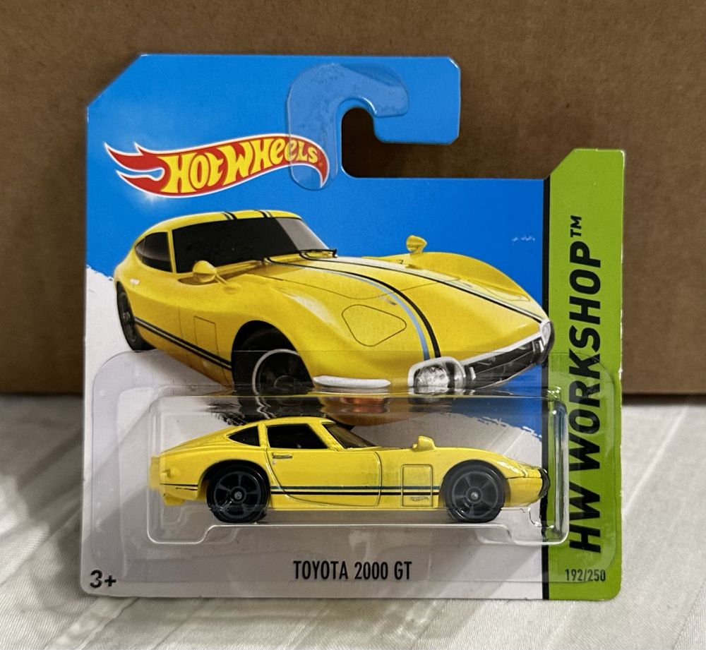 Hot Wheels Toyota 2000 GT Yellow (din anul 2014)
