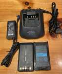 kenwood ksc-25ls зарядно+две батерии