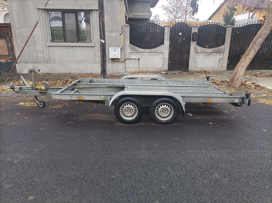 Închiriez platforma =150 lei/24h