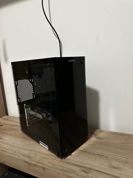 Vând pc gaming medium