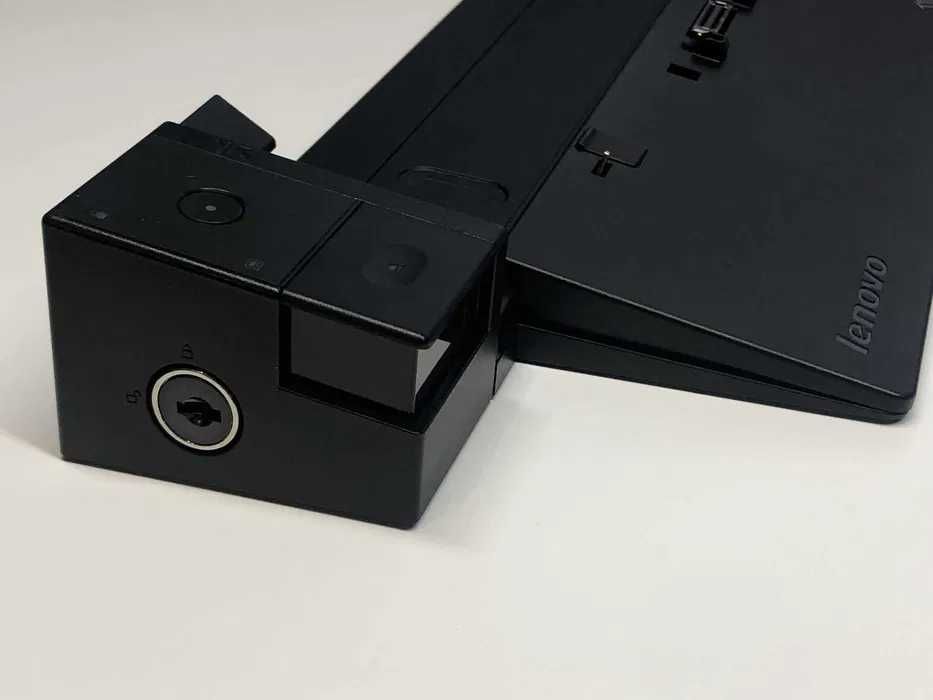 Оригинална докинг станция за лаптопи Lenovo ThinkPad - Ultra Dock 40A2