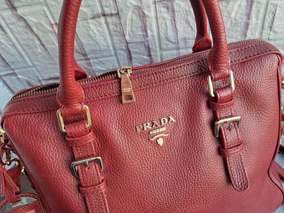 дамска чанта,PRADA тъмно червена чанта-естествена кожа