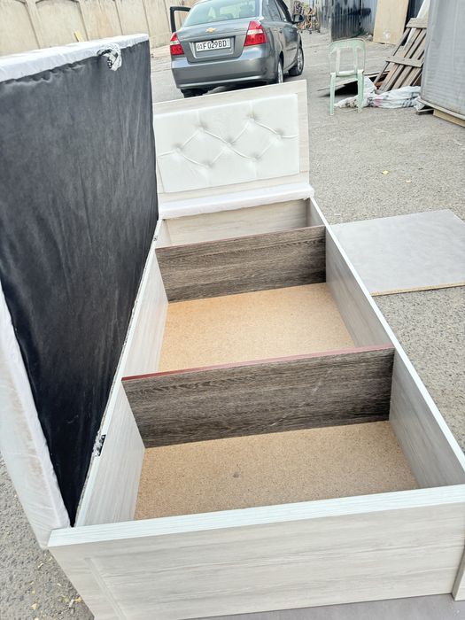 Sifatli sunduk krovat