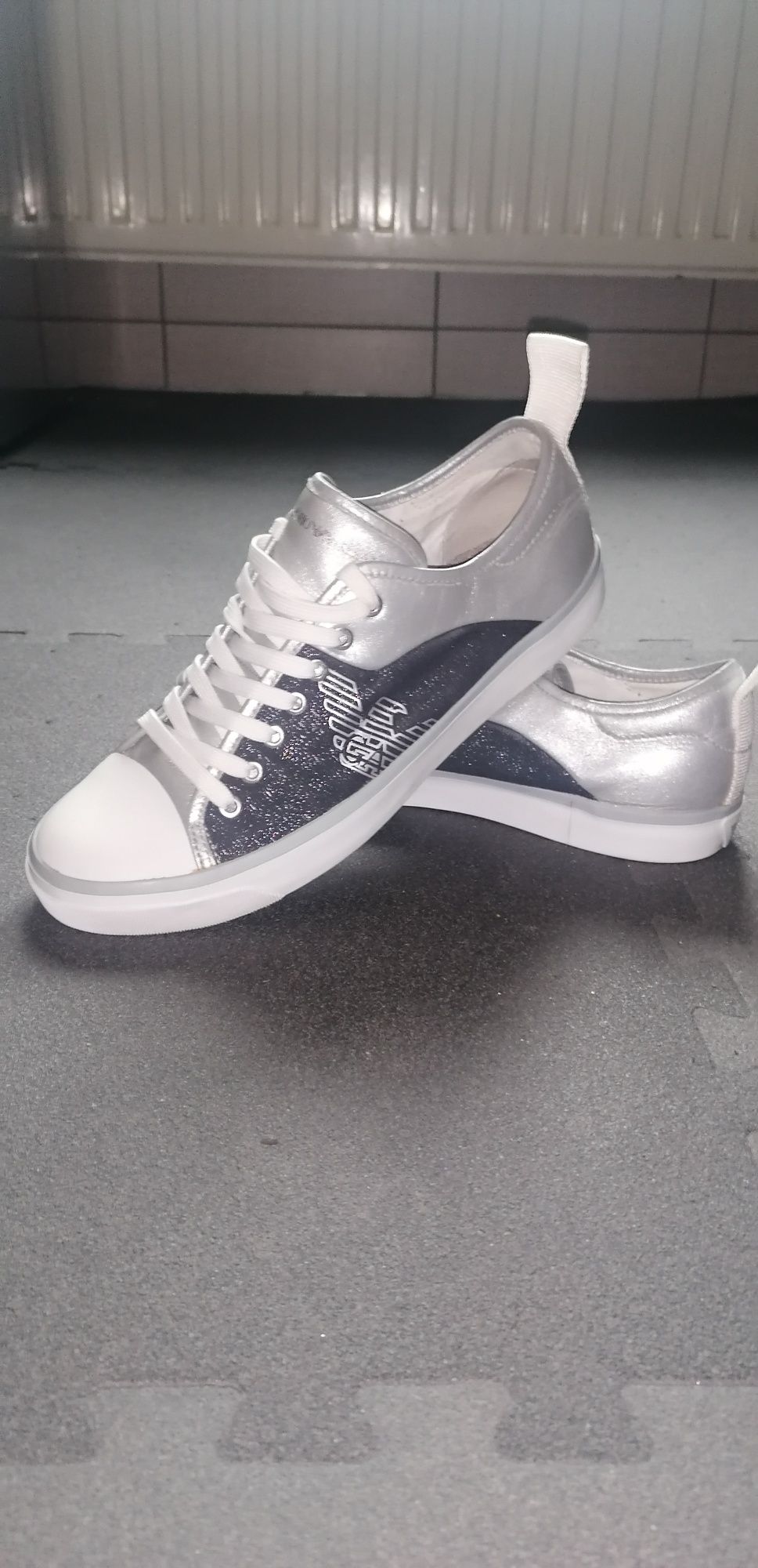 Pantofi sport Emporio Armani Mărimea 41 Model X3X050 XL219