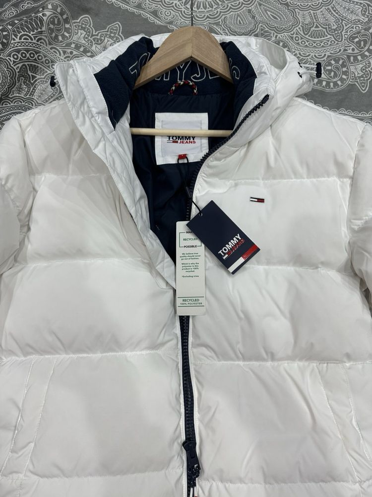 Зимно яке Tommy Jeans