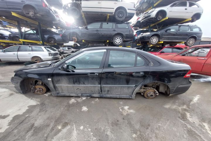 Far dreapta Saab 9-3 a 2-a generatie