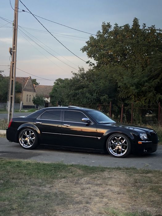 Chrysler 5.7 hemi C300