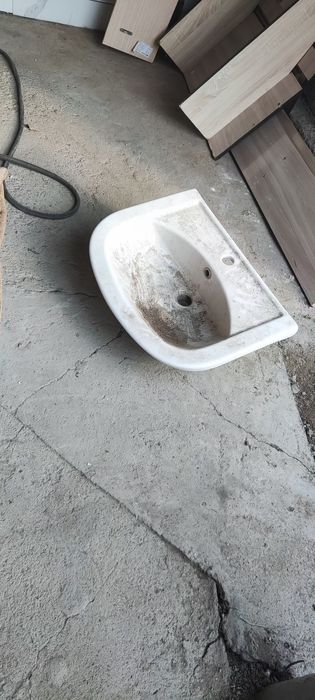 Раковина целая продам рыскулова емцова ул мтф 1