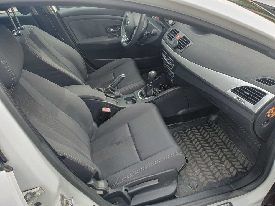 Renault Megane 3, 1.5 dci, 110CP, revizie completa recent+distributie