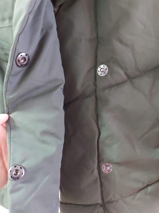 Geaca puffer cu gluga