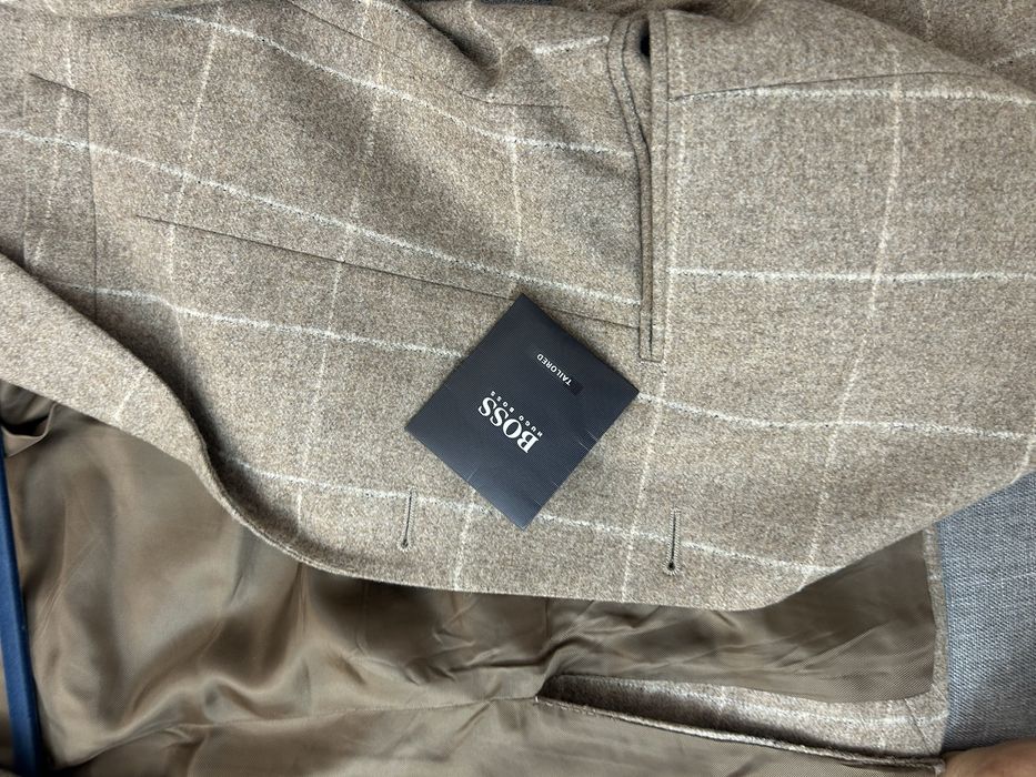 Костюм за 1000 $ Hugo Boss Tailored оригинал, как новый