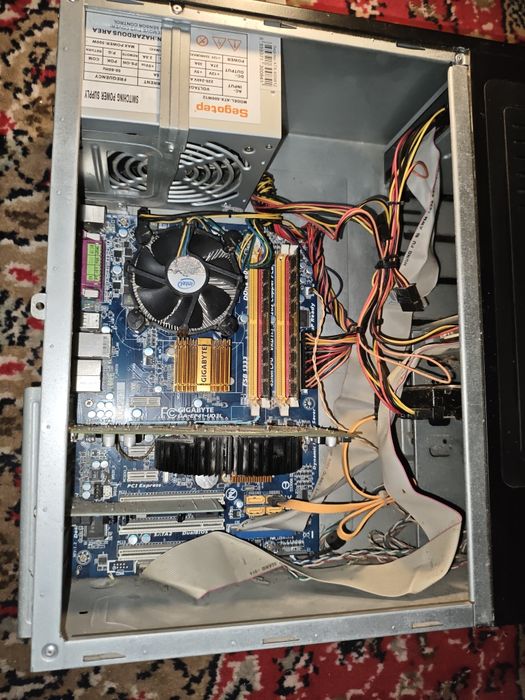 Calculator functional sursa 500W