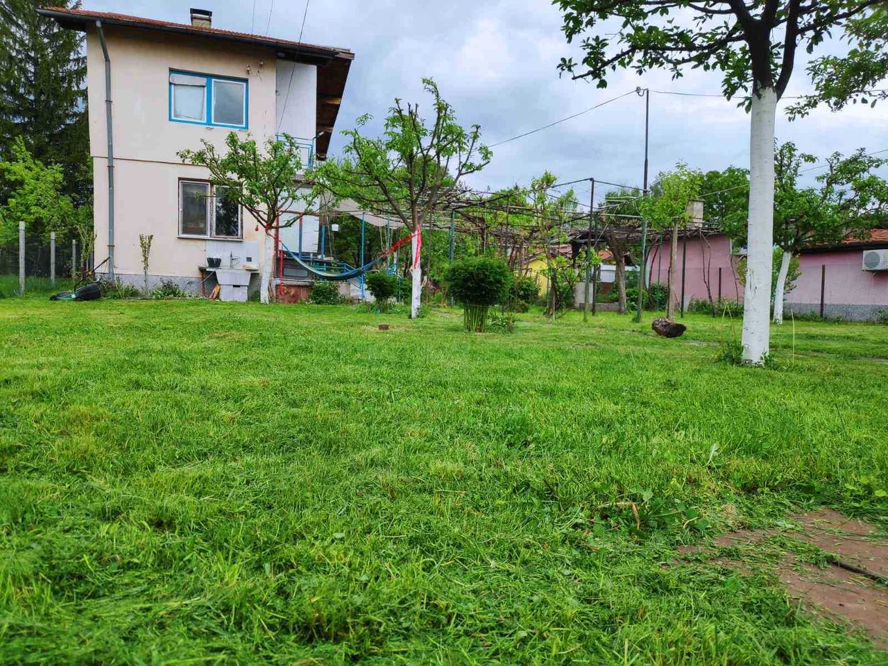 Продава се Къща в с. Долни Раковец, Област Перник - 104 кв.м за 1385 €/кв.м - Снимка #2